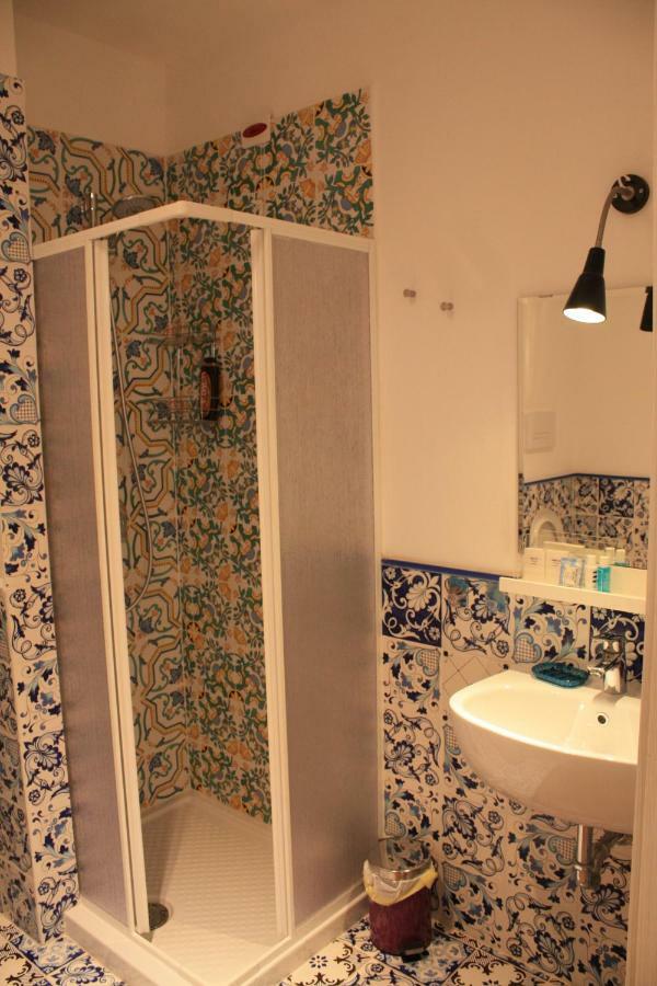 Marchesa Lulu Hotel ซาแลร์โน ภายนอก รูปภาพ